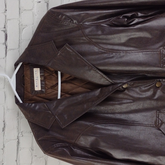 Sold Maurices Faux Leather Jacket XXL Button - Picture 2 of 10